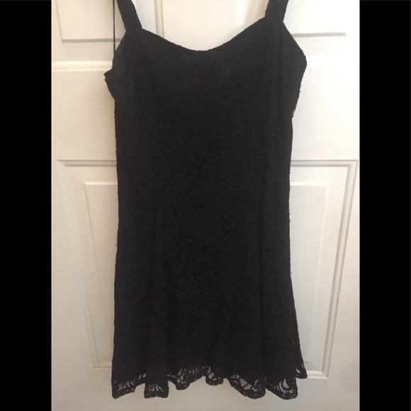 VINTAGE Little Black Dress; Sexy, Lacy Short Dress, Size 8 - Picture 4 of 12